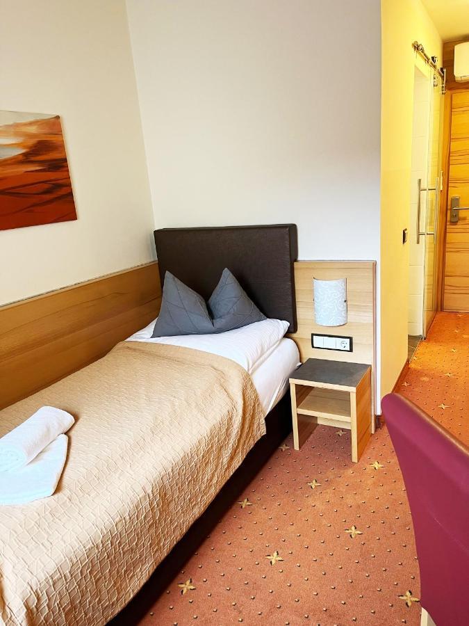 Tinschert Hotel-Restaurant-Partyservice Schwertberg Zewnętrze zdjęcie